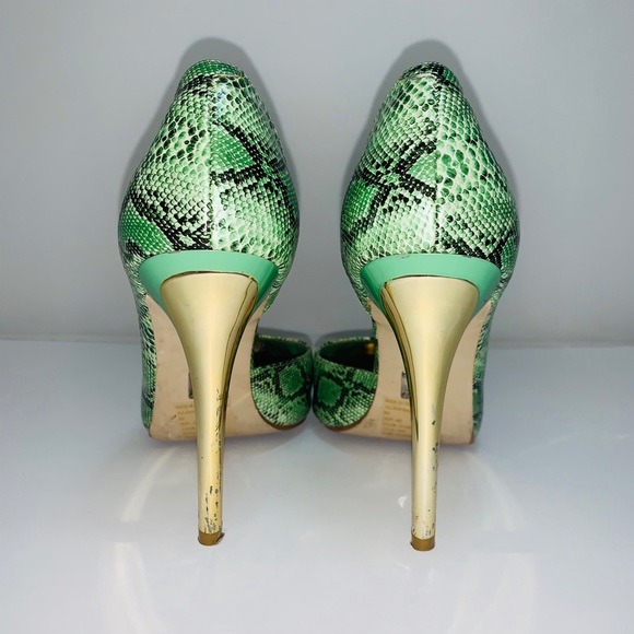 Bakers Green Snakeskin Stiletto Pointy Toe Pump - Picture 3 of 6